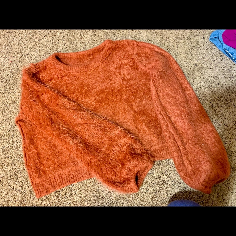 Tummy sweater